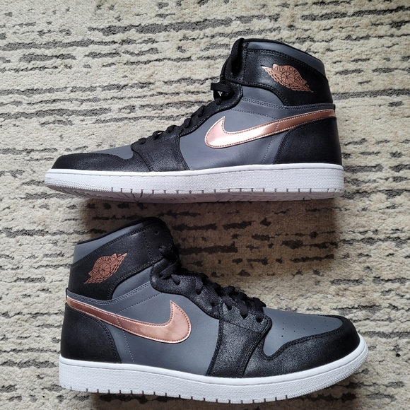 Jordan Other - Air Jordan 1 Retro High 'Bronze Medal' Size 17